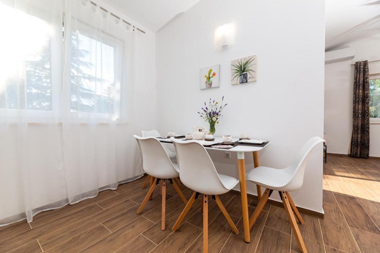 Apartment Nada 1 Malinska Buitenkant foto
