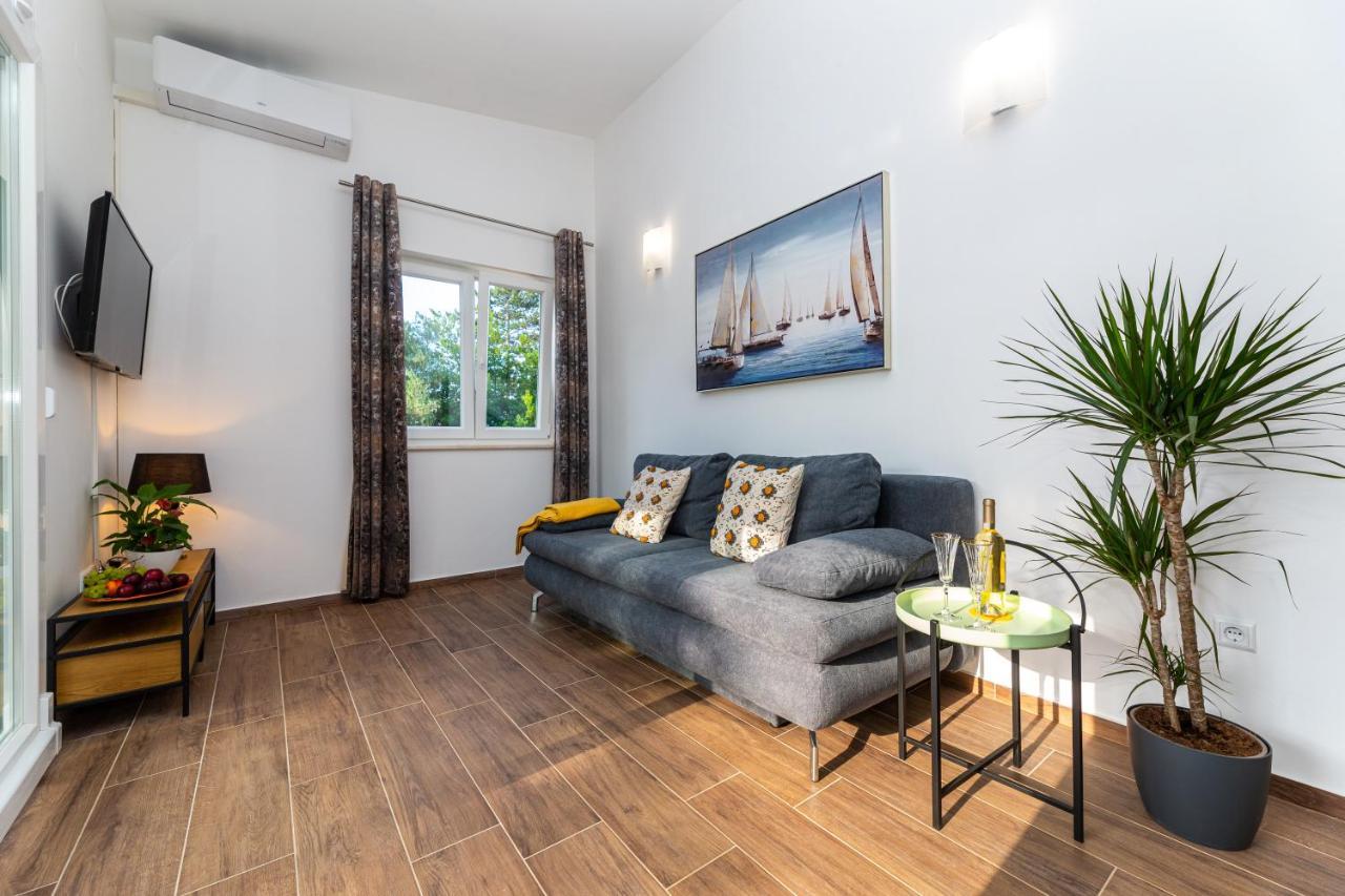 Apartment Nada 1 Malinska Buitenkant foto