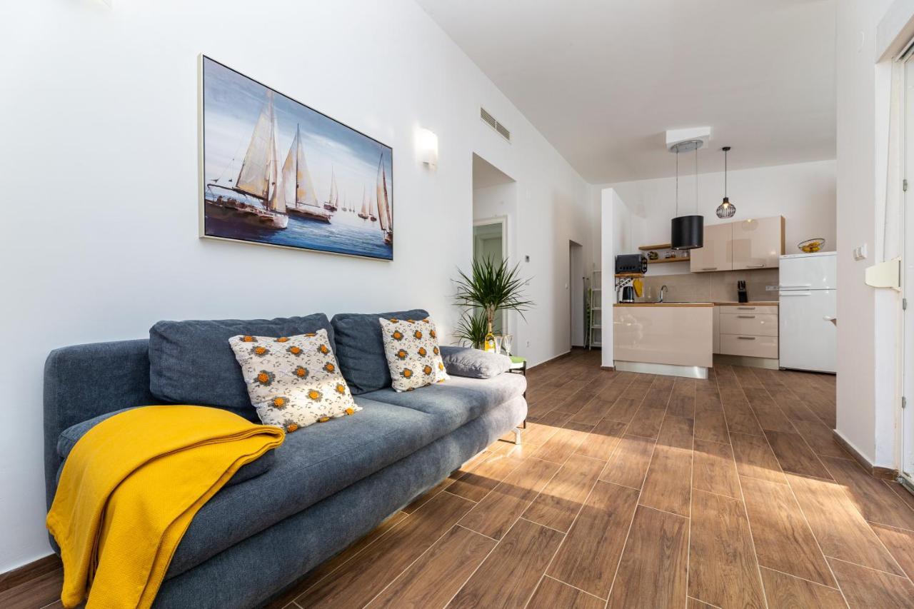 Apartment Nada 1 Malinska Buitenkant foto